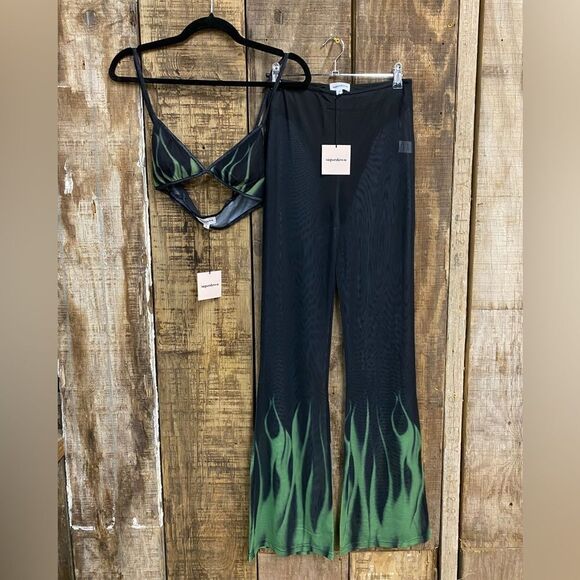 NWT Superdown Deja set pants bra outfit mesh print flares flame 2 pc Revolve S - Picture 12 of 12